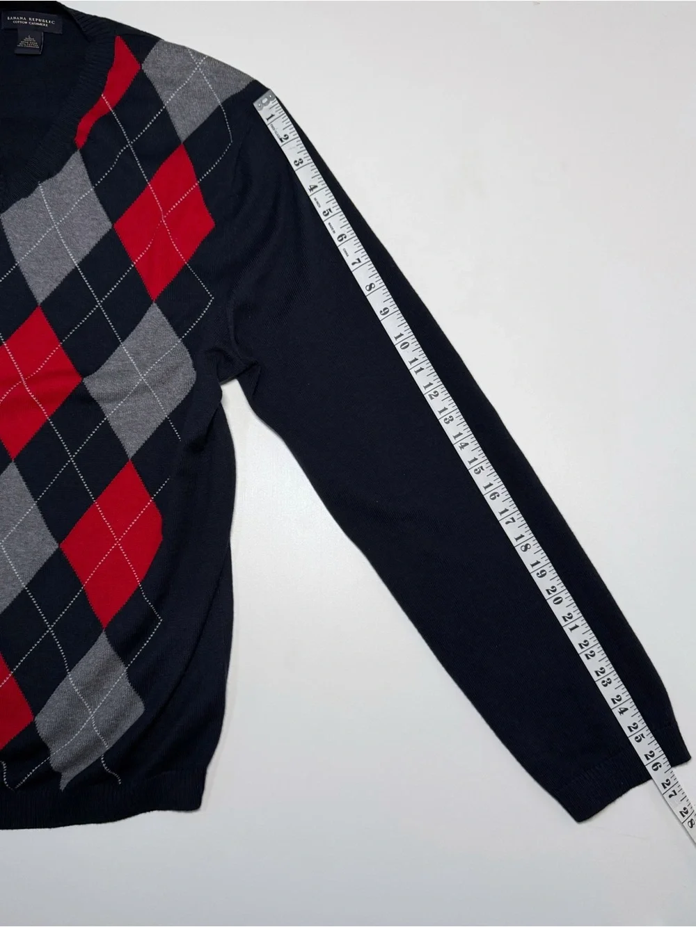 Banana Republic cotton cashmere v-neck sweater, navy, red & gray argyle, large